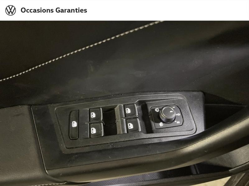 Voitures occasions VOLKSWAGEN T-ROC R-Line Edition Paris