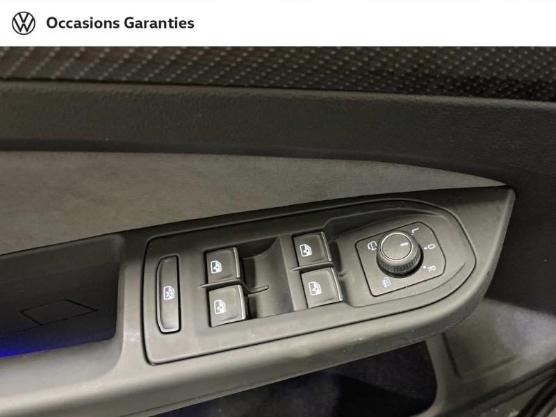 Voitures occasions VOLKSWAGEN GOLF R-Line Paris