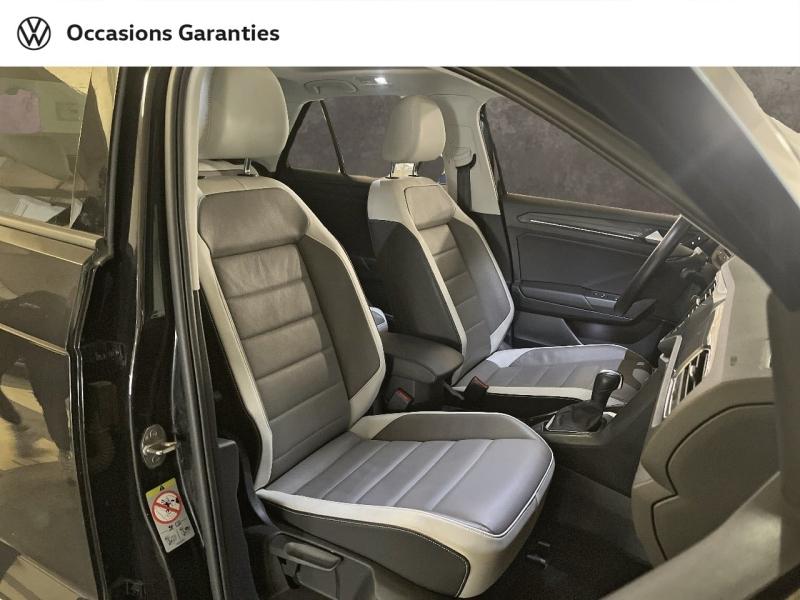Voitures occasions VOLKSWAGEN T-ROC Carat Exclusive Paris