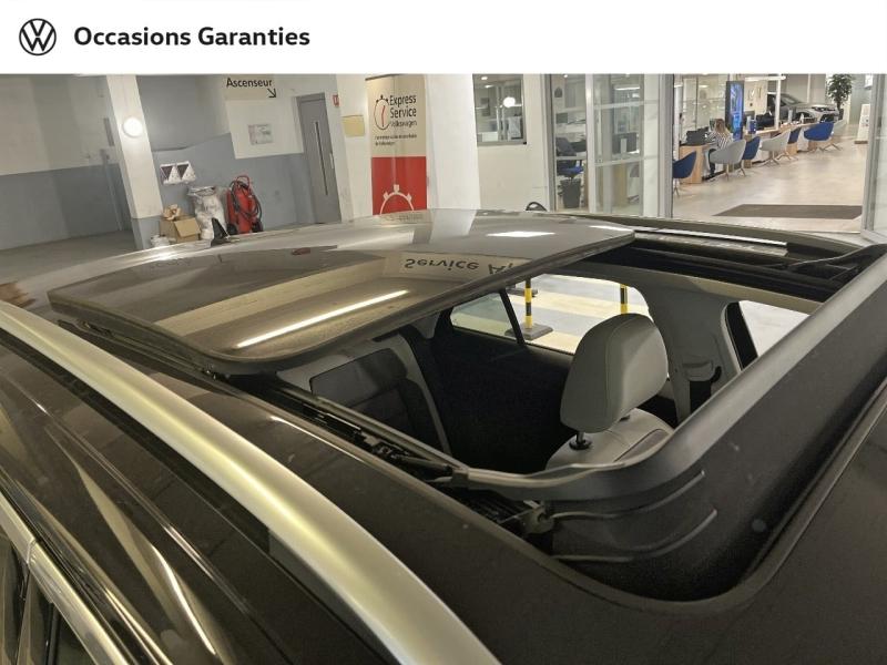 Voitures occasions VOLKSWAGEN T-ROC Carat Exclusive Paris