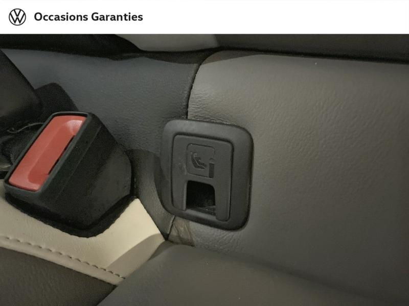 Voitures occasions VOLKSWAGEN T-ROC Carat Exclusive Paris