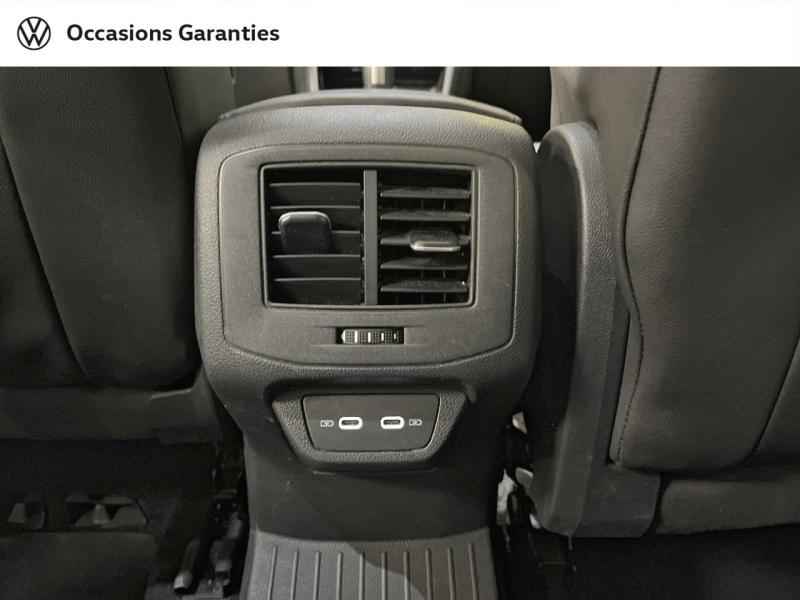 Voitures occasions VOLKSWAGEN T-ROC Carat Exclusive Paris