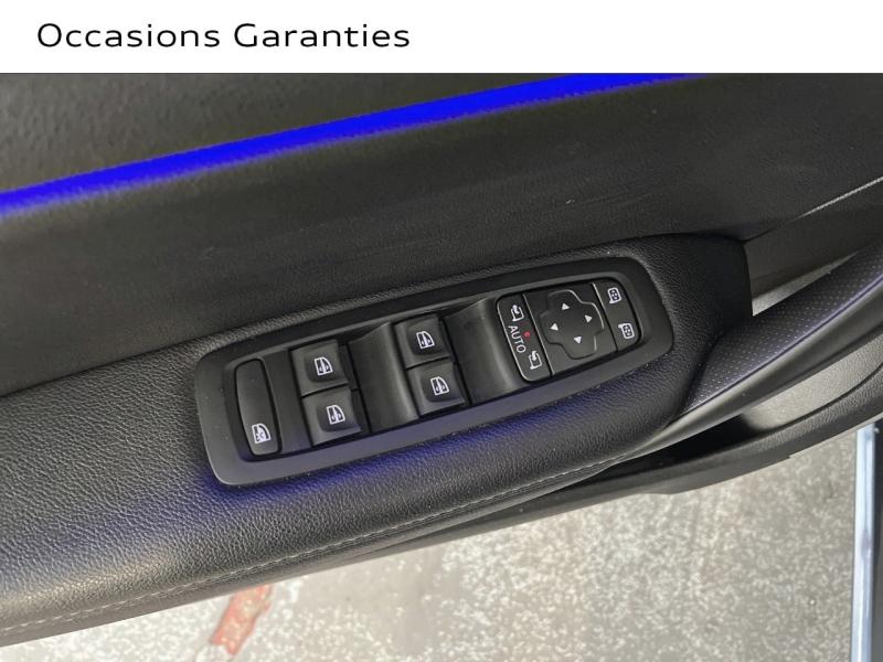 Voitures occasions RENAULT MÉGANE Intens Paris
