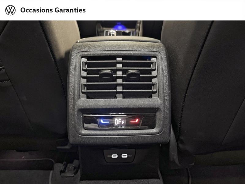 Voitures occasions VOLKSWAGEN GOLF R-Line Paris