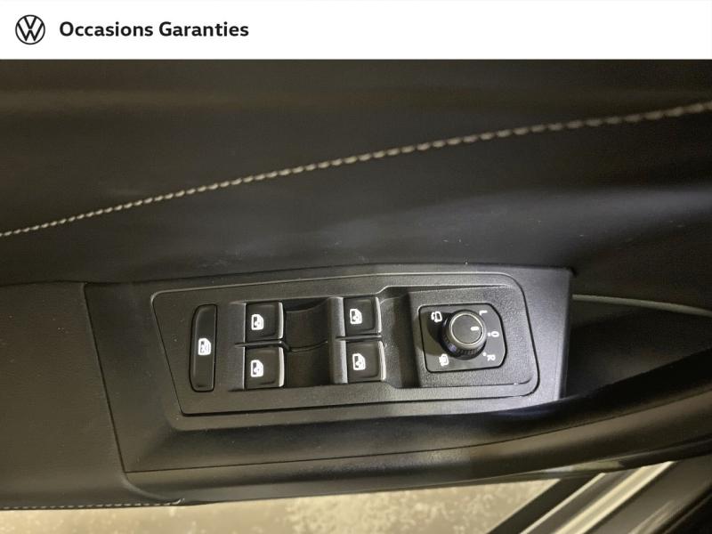 Voitures occasions VOLKSWAGEN T-ROC Style Paris