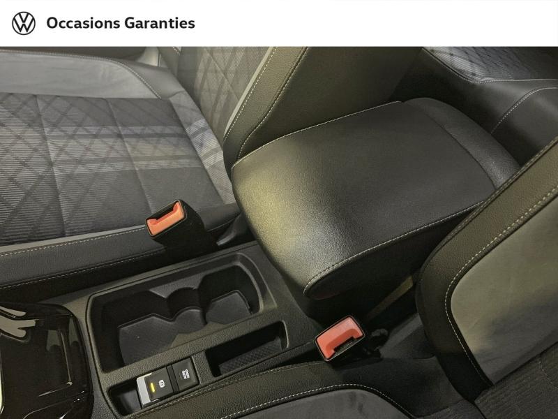 Voitures occasions VOLKSWAGEN T-ROC R-Line Paris