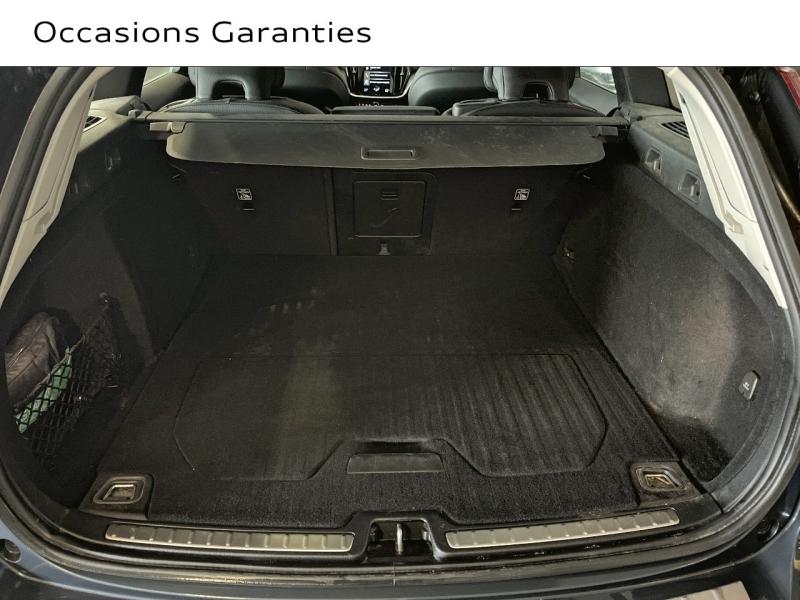 Voitures occasions VOLVO V60 Momentum Business Paris