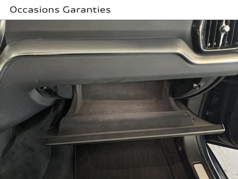 Voitures occasions VOLVO V60 Momentum Business Paris