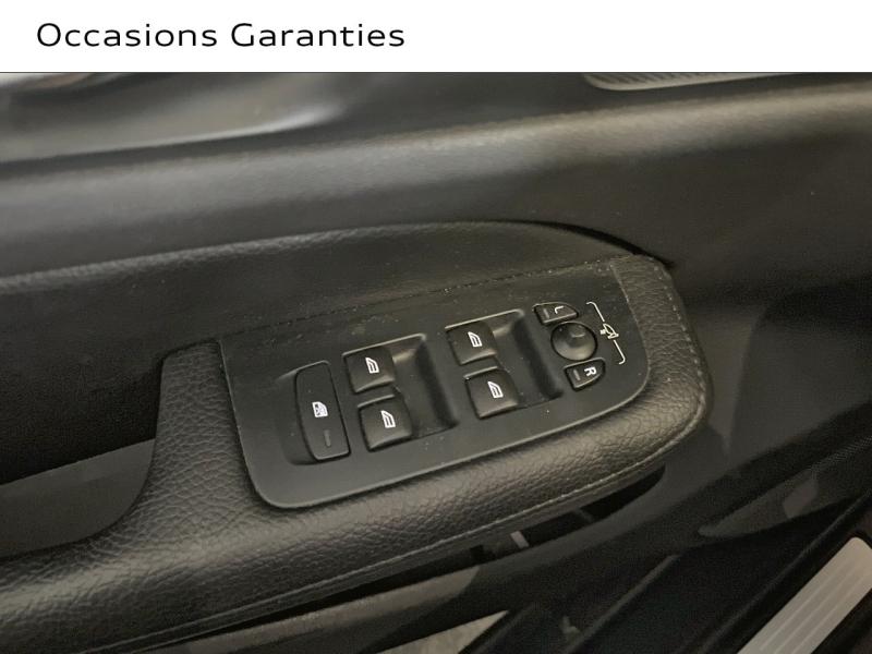 Voitures occasions VOLVO V60 Momentum Business Paris
