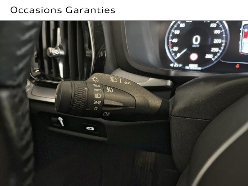 Voitures occasions VOLVO V60 Momentum Business Paris