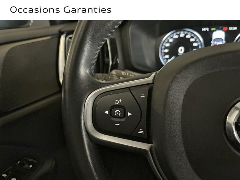 Voitures occasions VOLVO V60 Momentum Business Paris