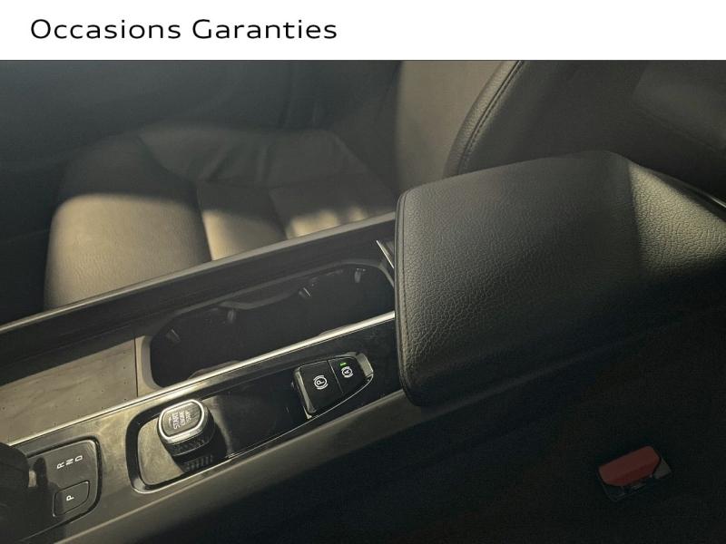Voitures occasions VOLVO V60 Momentum Business Paris