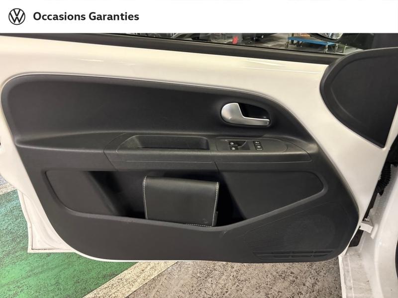 Voitures occasions VOLKSWAGEN up! up! Connect Paris