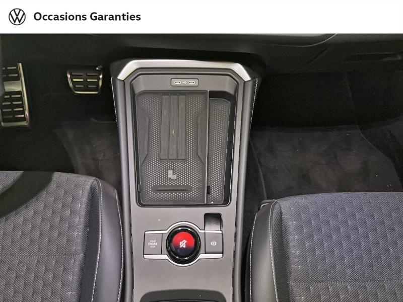 Voitures occasions VOLKSWAGEN T-ROC R-Line Paris