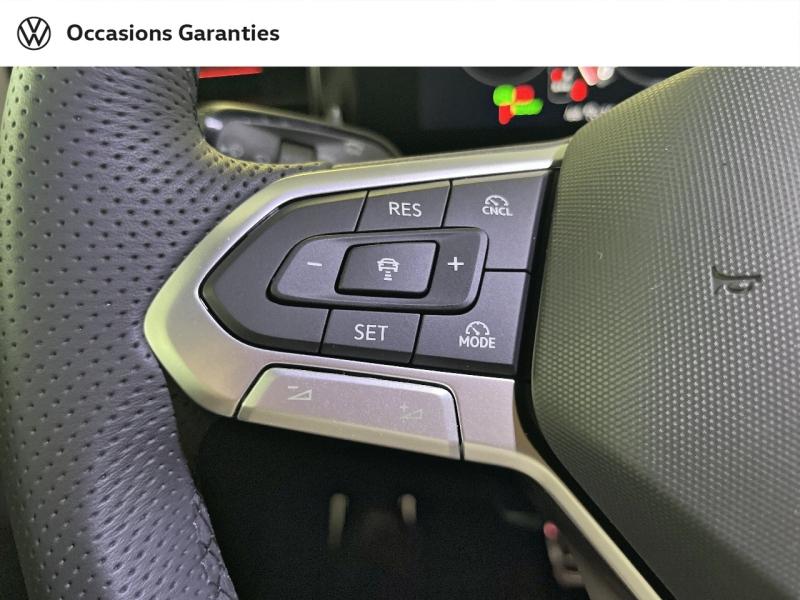 Voitures occasions VOLKSWAGEN T-ROC R-Line Paris