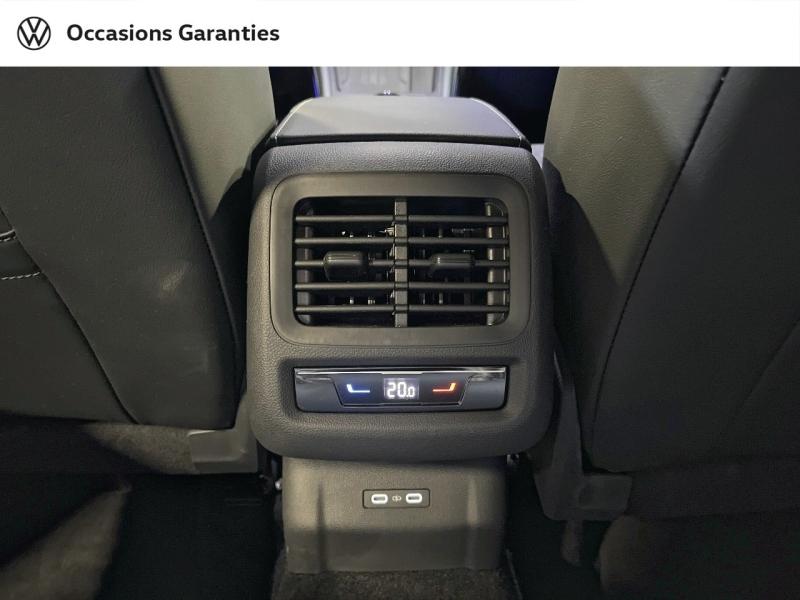 Voitures occasions VOLKSWAGEN T-ROC R-Line Paris
