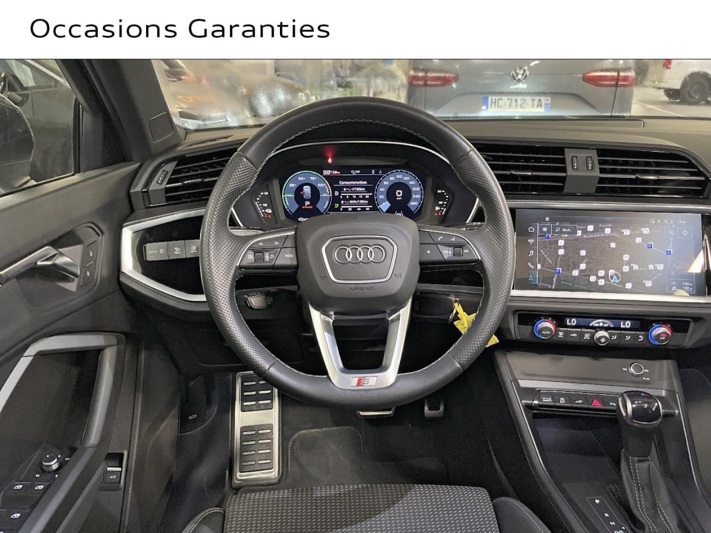 Voitures occasions Audi Q3 Sportback S line Paris