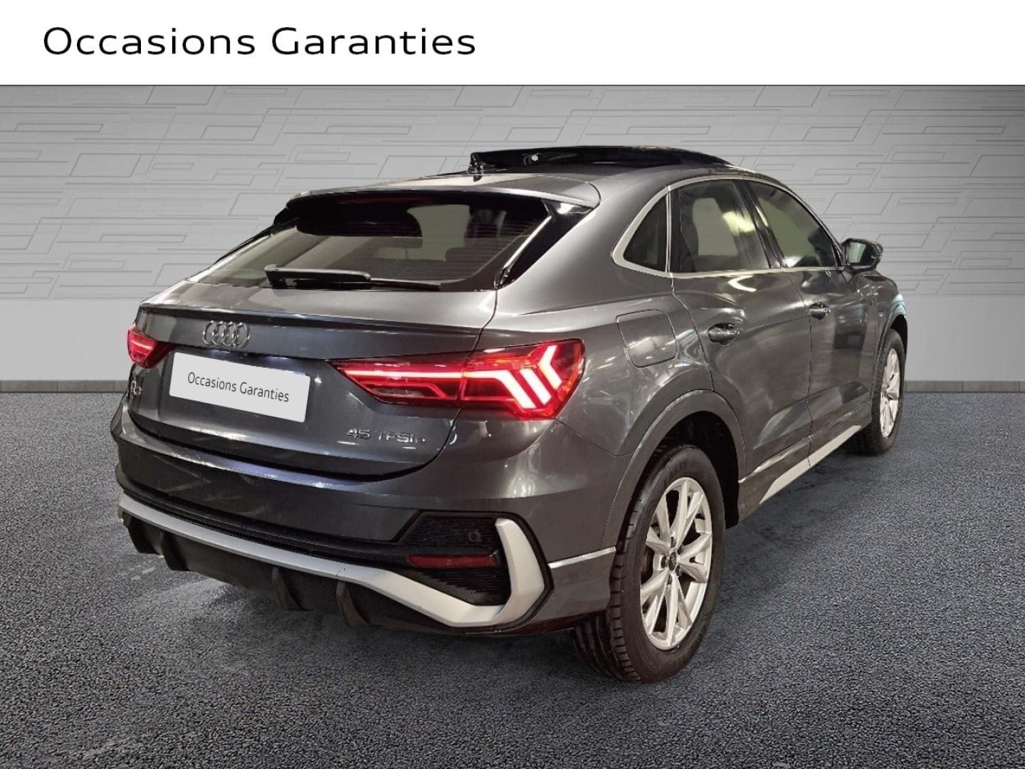 Voitures occasions Audi Q3 Sportback S line Paris