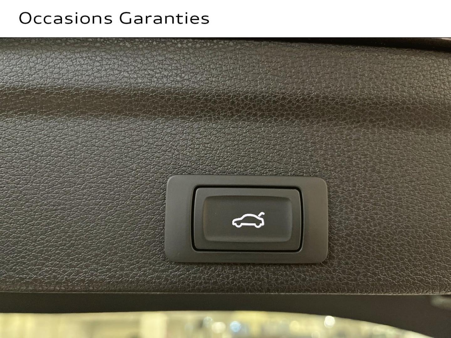 Voitures occasions Audi Q3 Sportback S line Paris