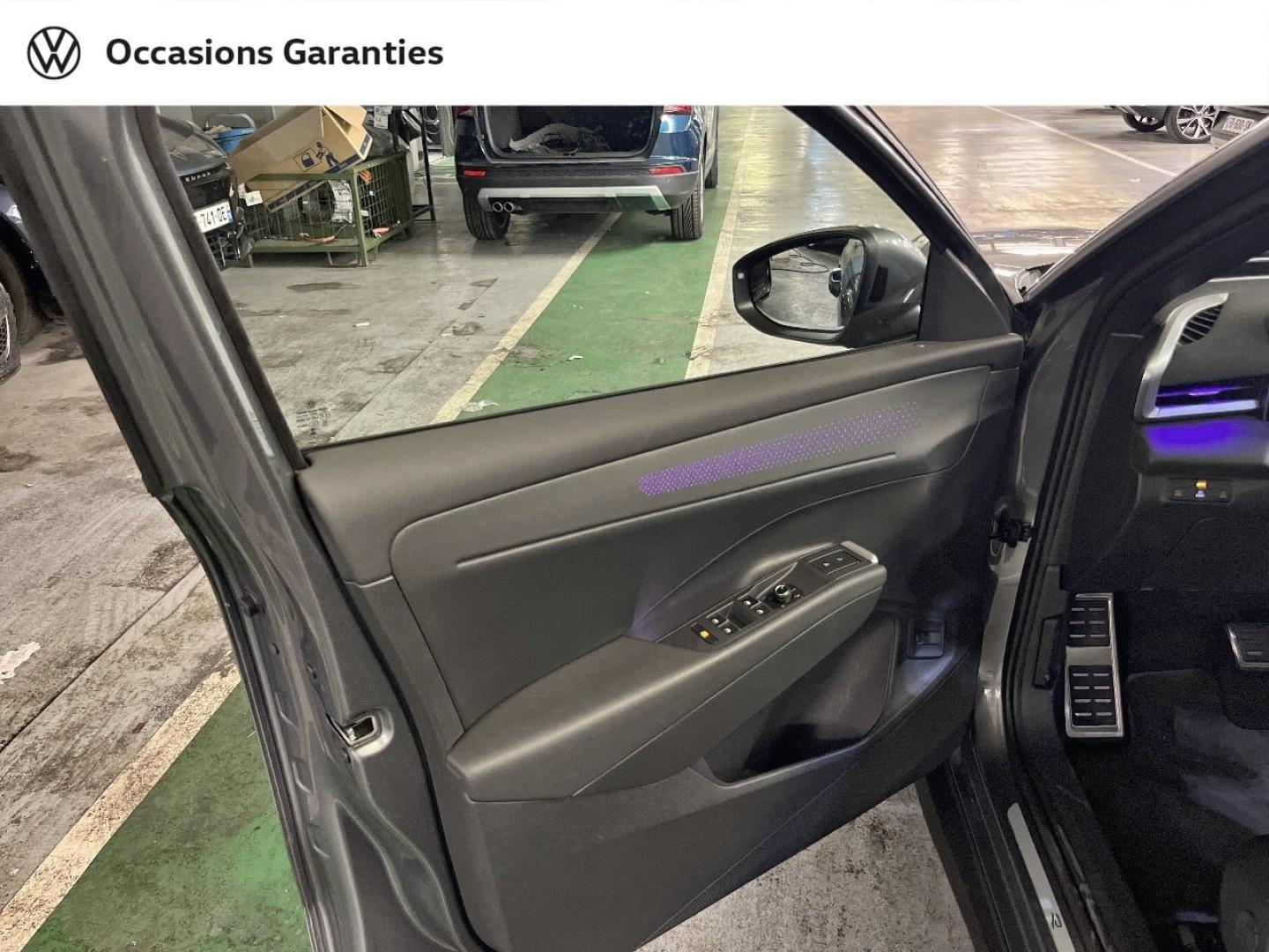 Voitures occasions VOLKSWAGEN T-ROC R-Line Paris