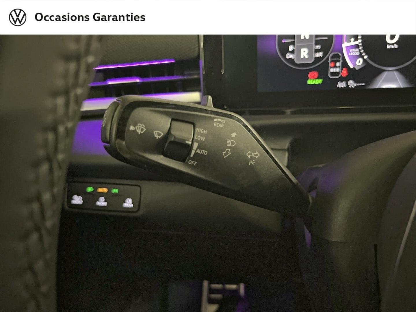 Voitures occasions VOLKSWAGEN T-ROC R-Line Paris