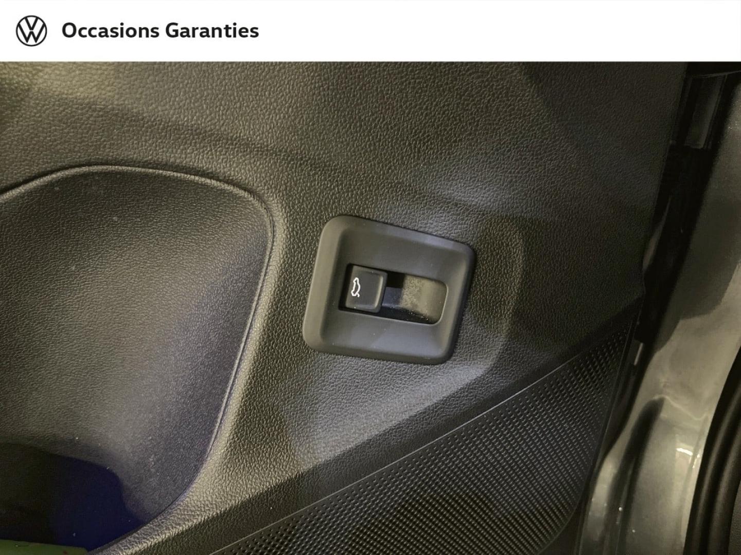 Voitures occasions VOLKSWAGEN T-ROC R-Line Paris