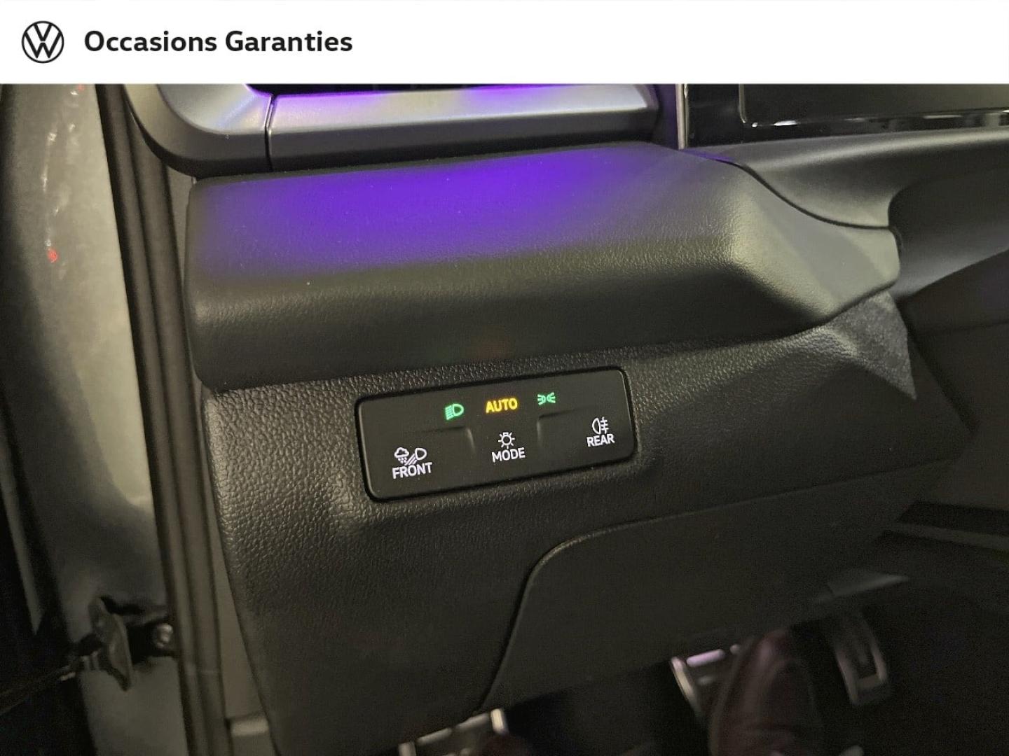 Voitures occasions VOLKSWAGEN T-ROC R-Line Paris