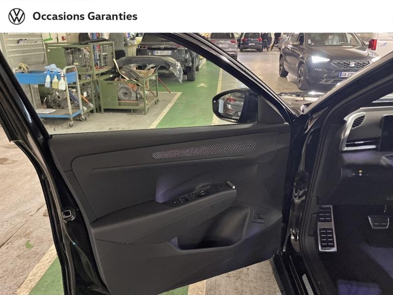Voitures occasions VOLKSWAGEN T-ROC R-Line Paris