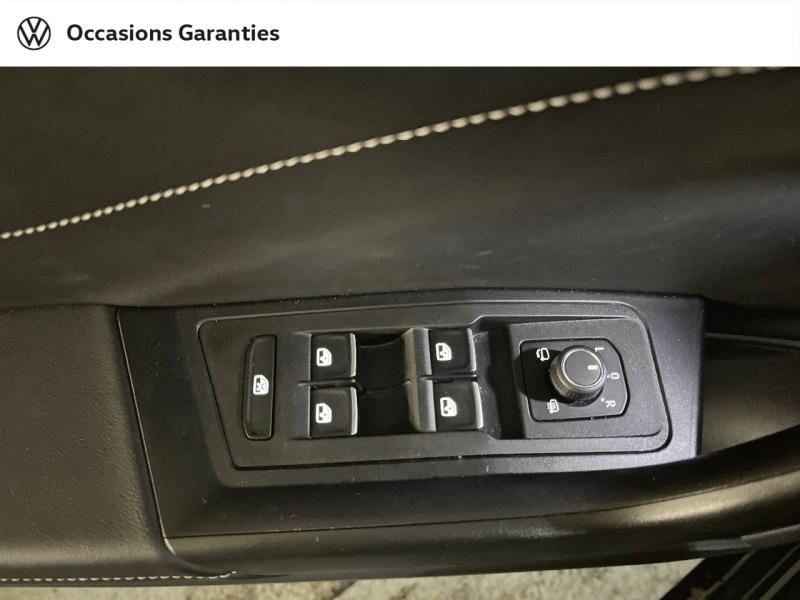 Voitures occasions VOLKSWAGEN T-ROC Style Paris