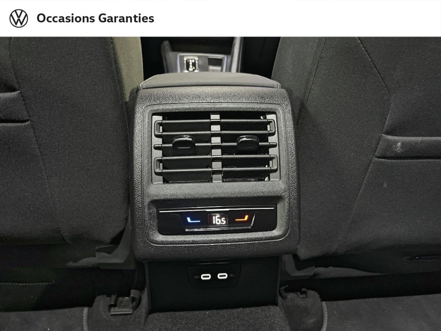 Voitures occasions VOLKSWAGEN GOLF VW Edition Paris