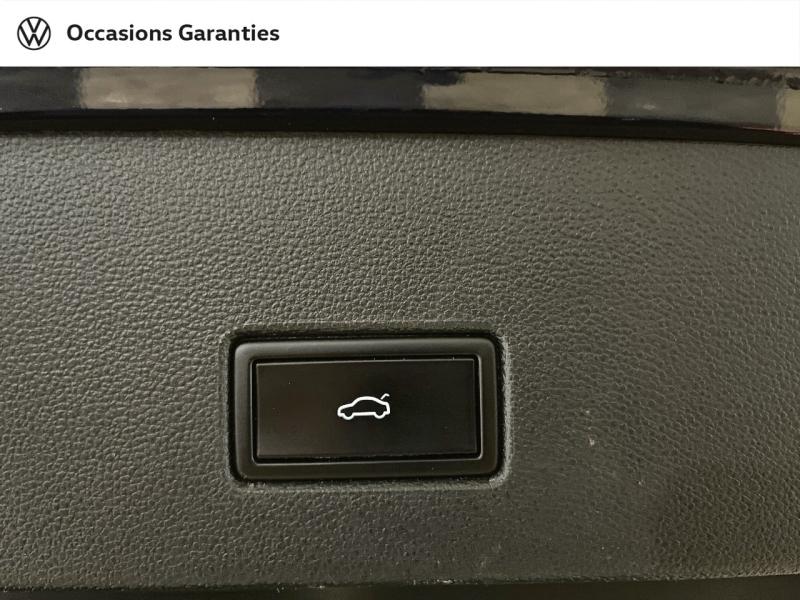 Voitures occasions VOLKSWAGEN T-ROC Carat Exclusive Paris