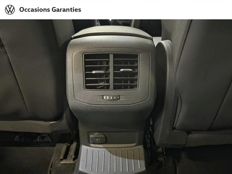 Voitures occasions VOLKSWAGEN T-ROC Carat Exclusive Paris