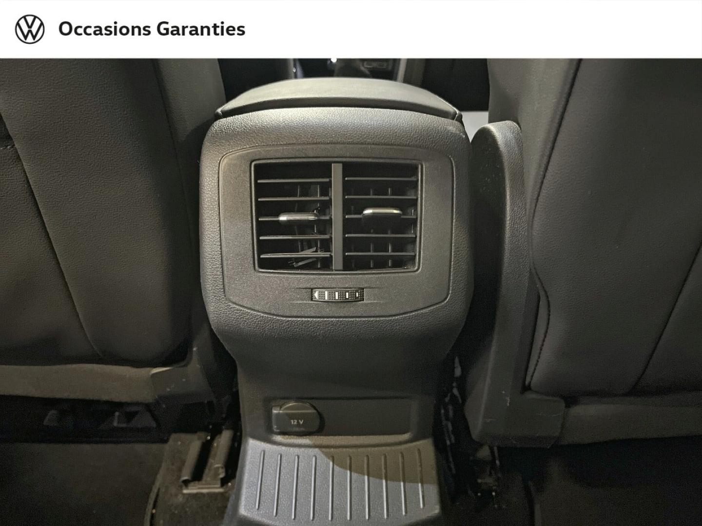 Voitures occasions VOLKSWAGEN T-ROC Carat Exclusive Paris