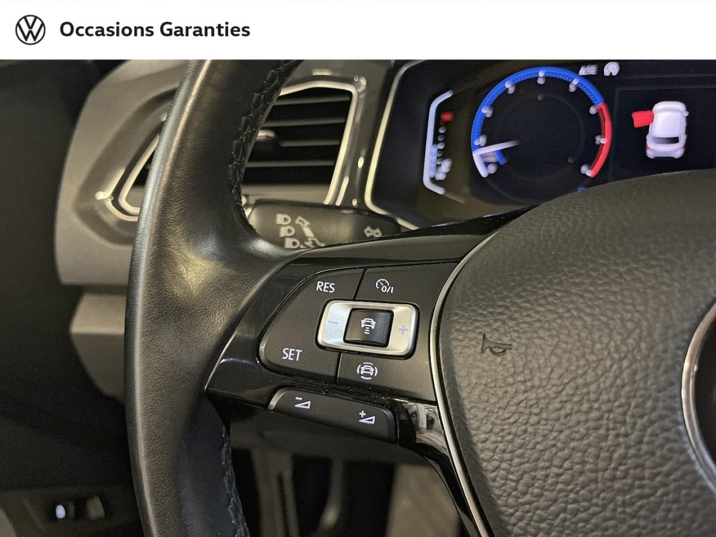 Voitures occasions VOLKSWAGEN T-ROC Carat Exclusive Paris