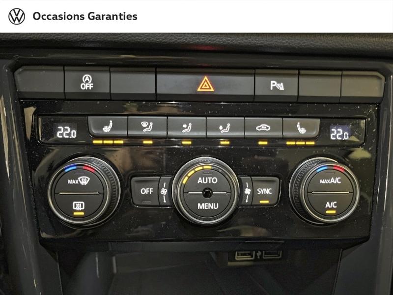 Voitures occasions VOLKSWAGEN T-ROC Carat Exclusive Paris