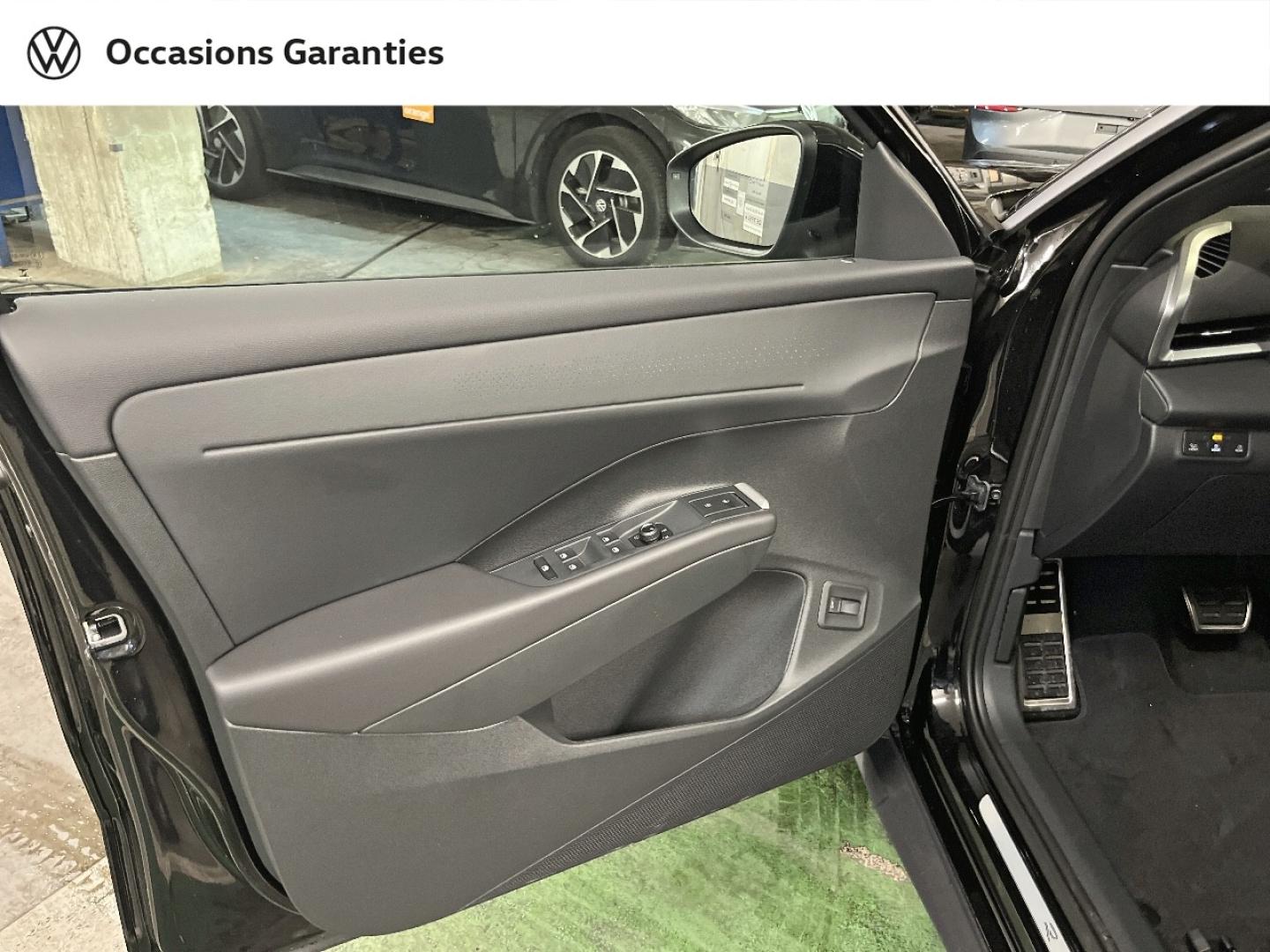Voitures occasions VOLKSWAGEN T-ROC R-Line Paris