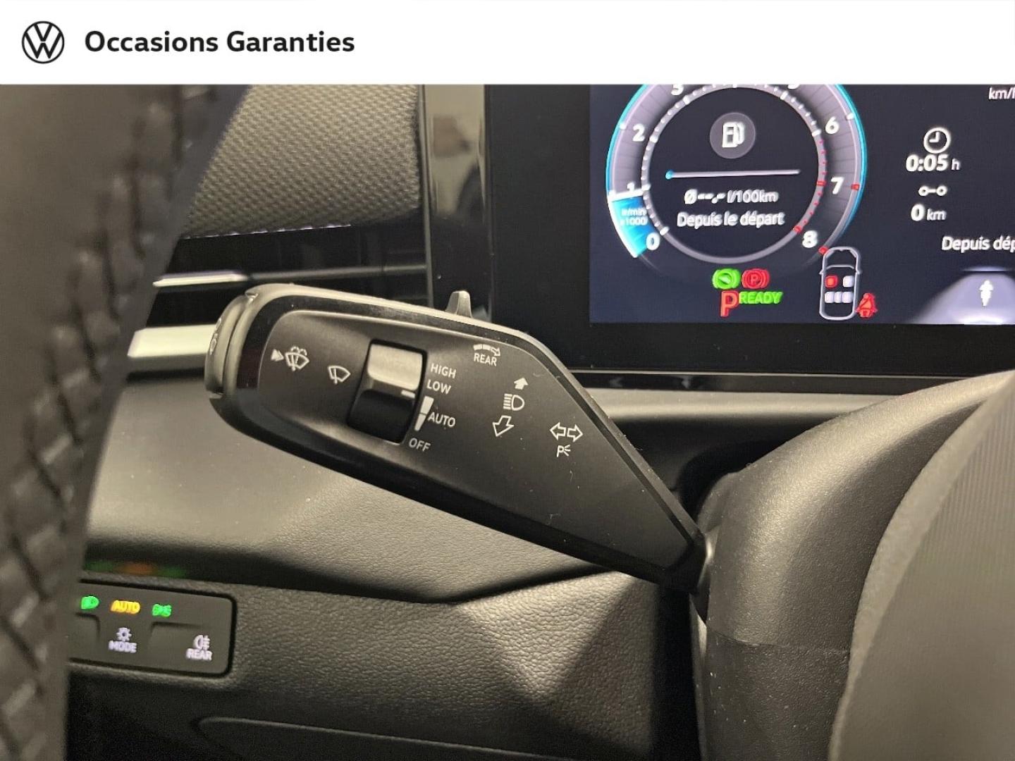 Voitures occasions VOLKSWAGEN T-ROC R-Line Paris