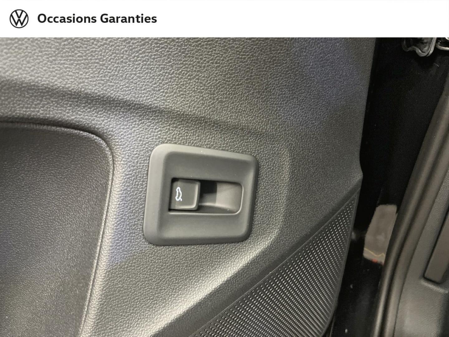 Voitures occasions VOLKSWAGEN T-ROC R-Line Paris