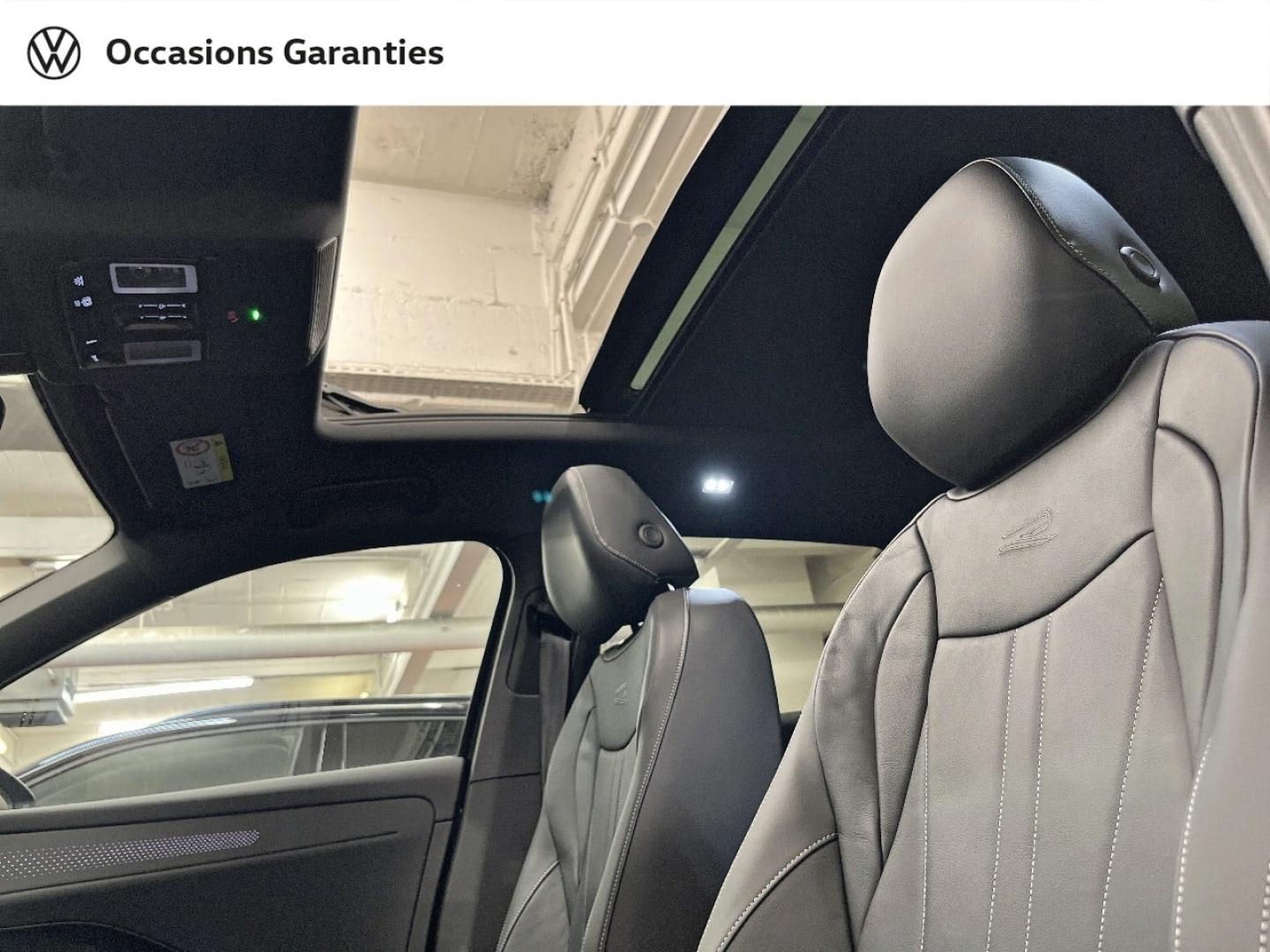 Voitures occasions VOLKSWAGEN T-ROC R-Line Paris