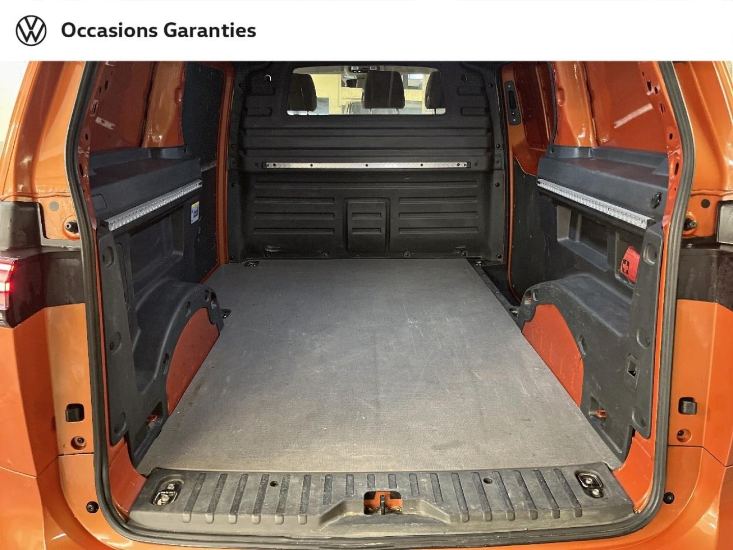Voitures occasions VOLKSWAGEN UTILITAIRES ID. BUZZ CARGO Base Paris