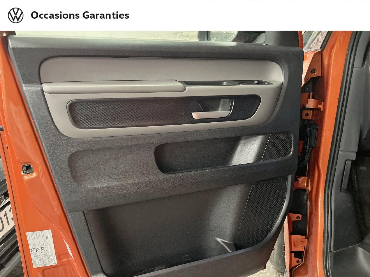 Voitures occasions VOLKSWAGEN UTILITAIRES ID. BUZZ CARGO Base Paris