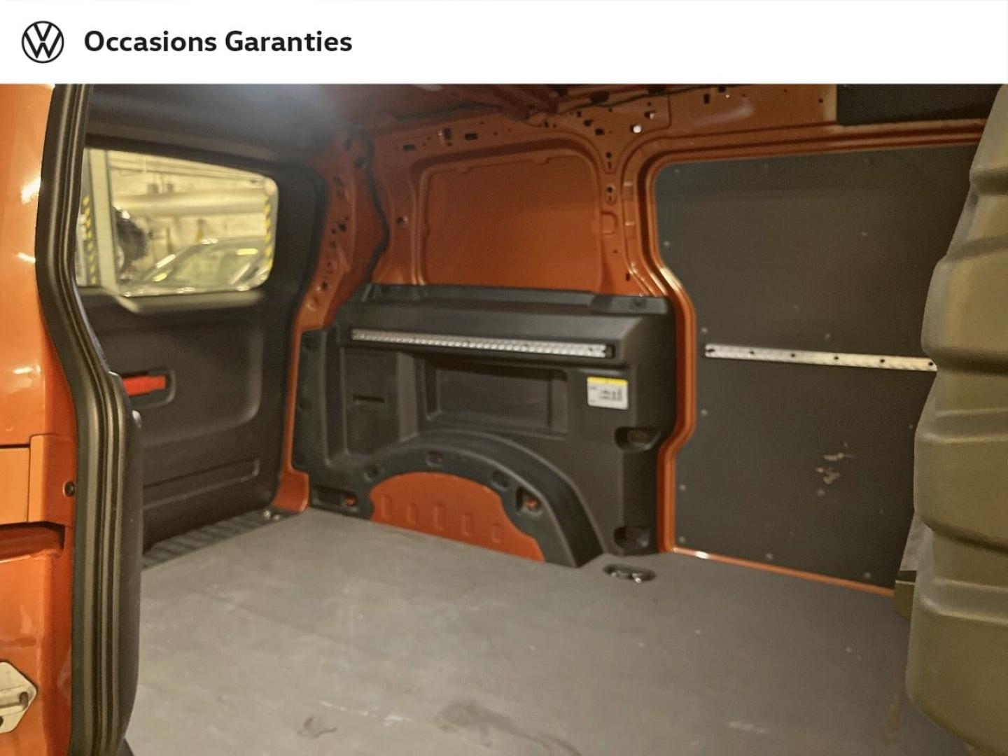 Voitures occasions VOLKSWAGEN UTILITAIRES ID. BUZZ CARGO Base Paris