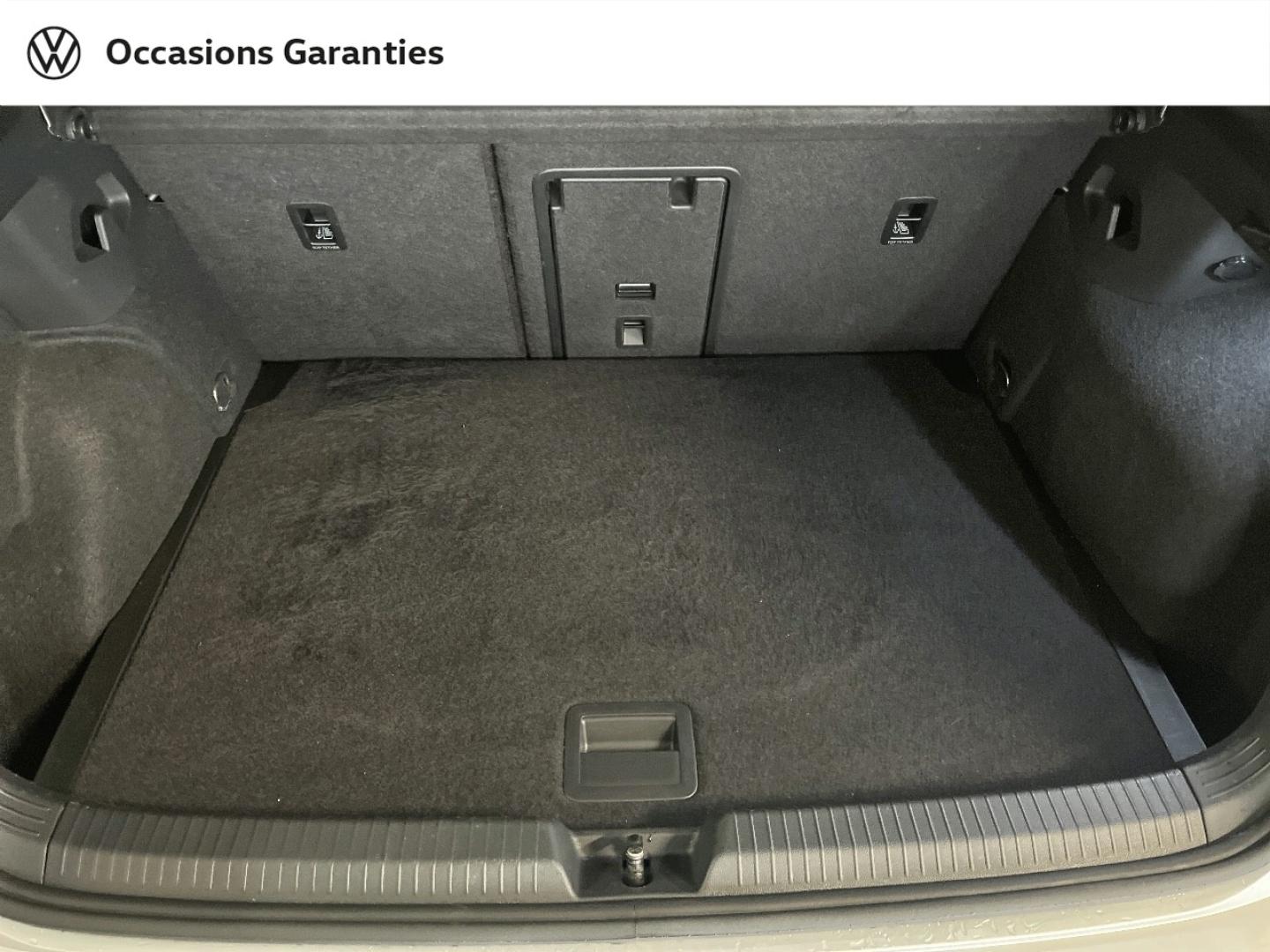 Voitures occasions VOLKSWAGEN GOLF R-Line Paris