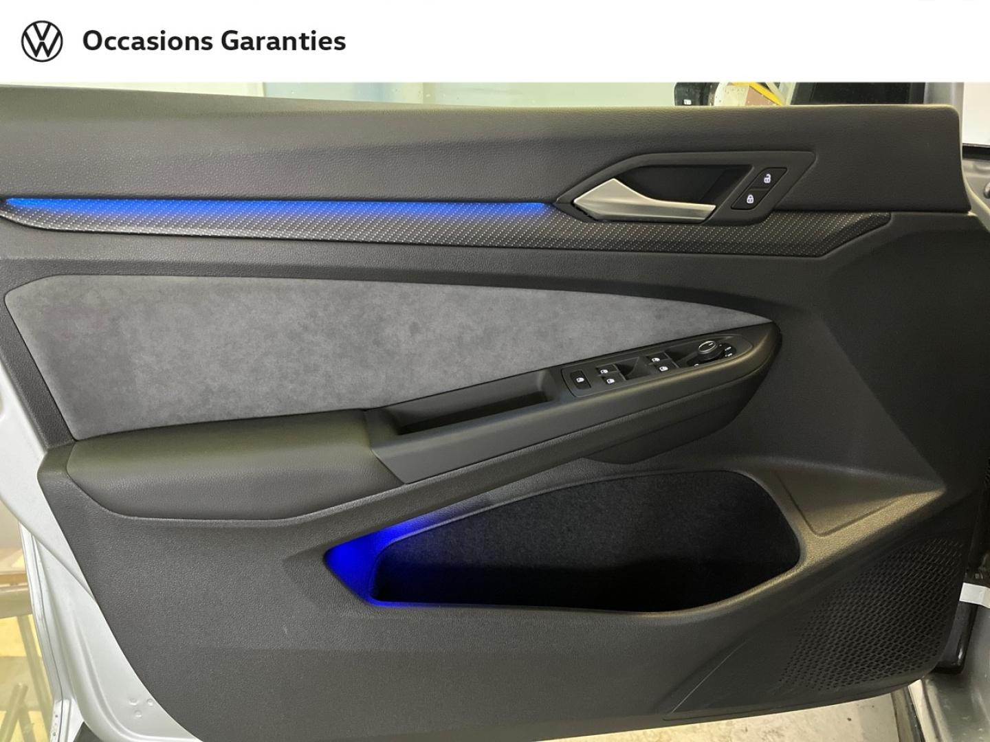 Voitures occasions VOLKSWAGEN GOLF R-Line Paris