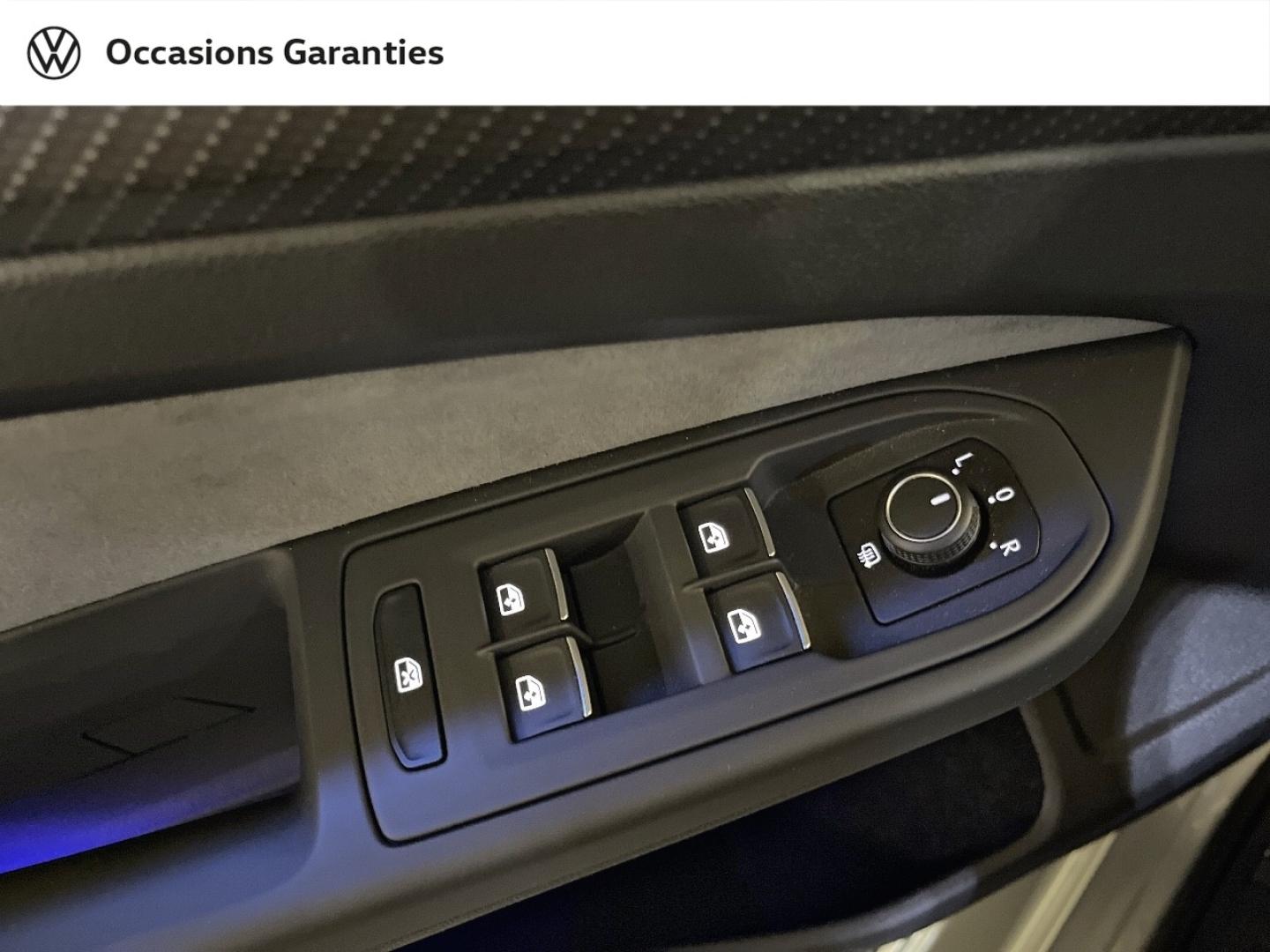 Voitures occasions VOLKSWAGEN GOLF R-Line Paris