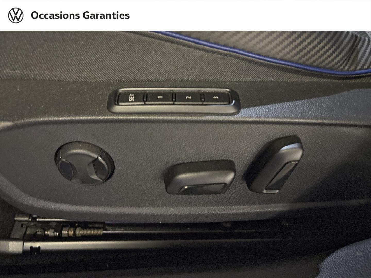 Voitures occasions VOLKSWAGEN GOLF R 20 ans Paris