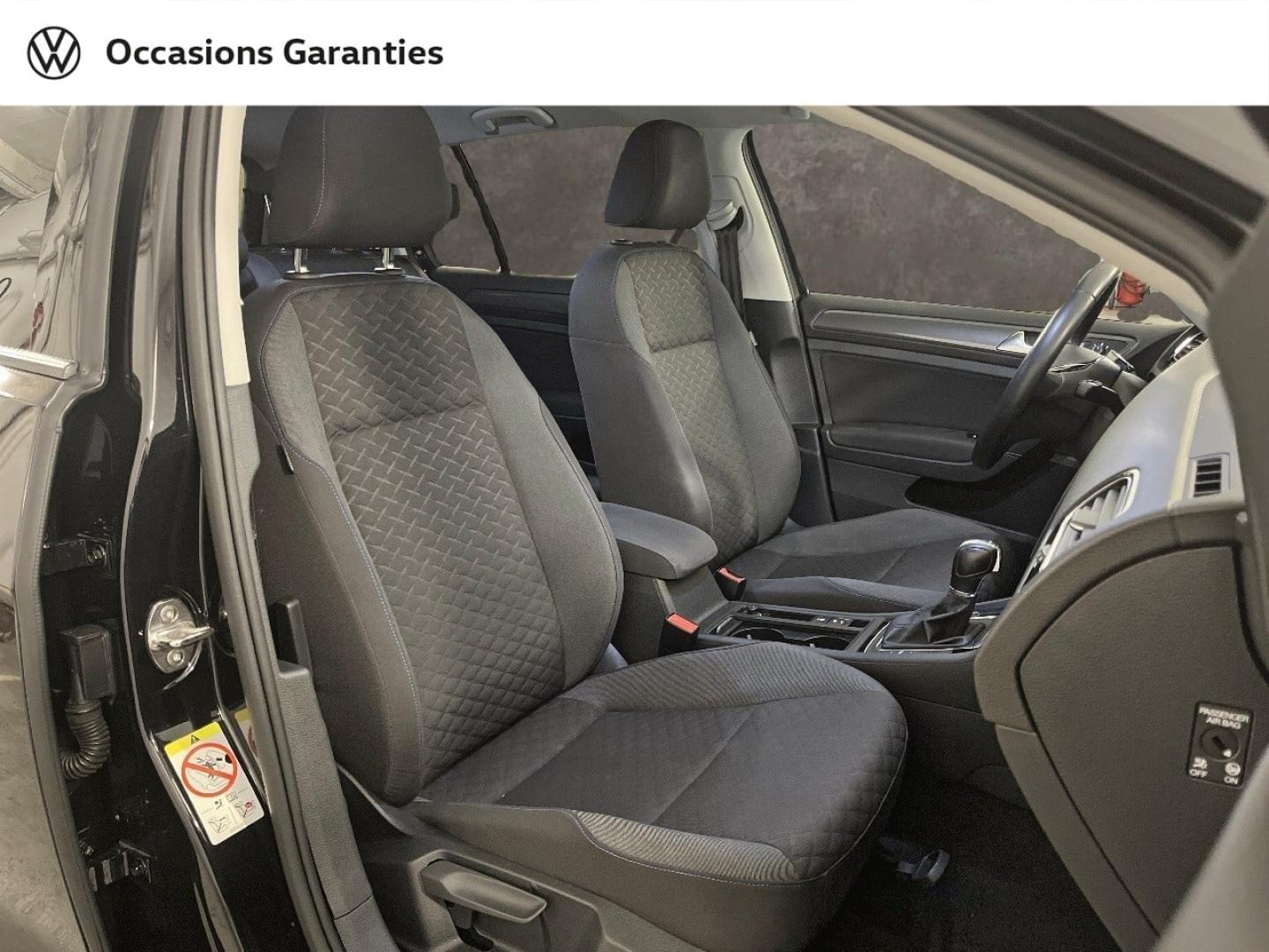 Voitures occasions VOLKSWAGEN GOLF Connect Paris