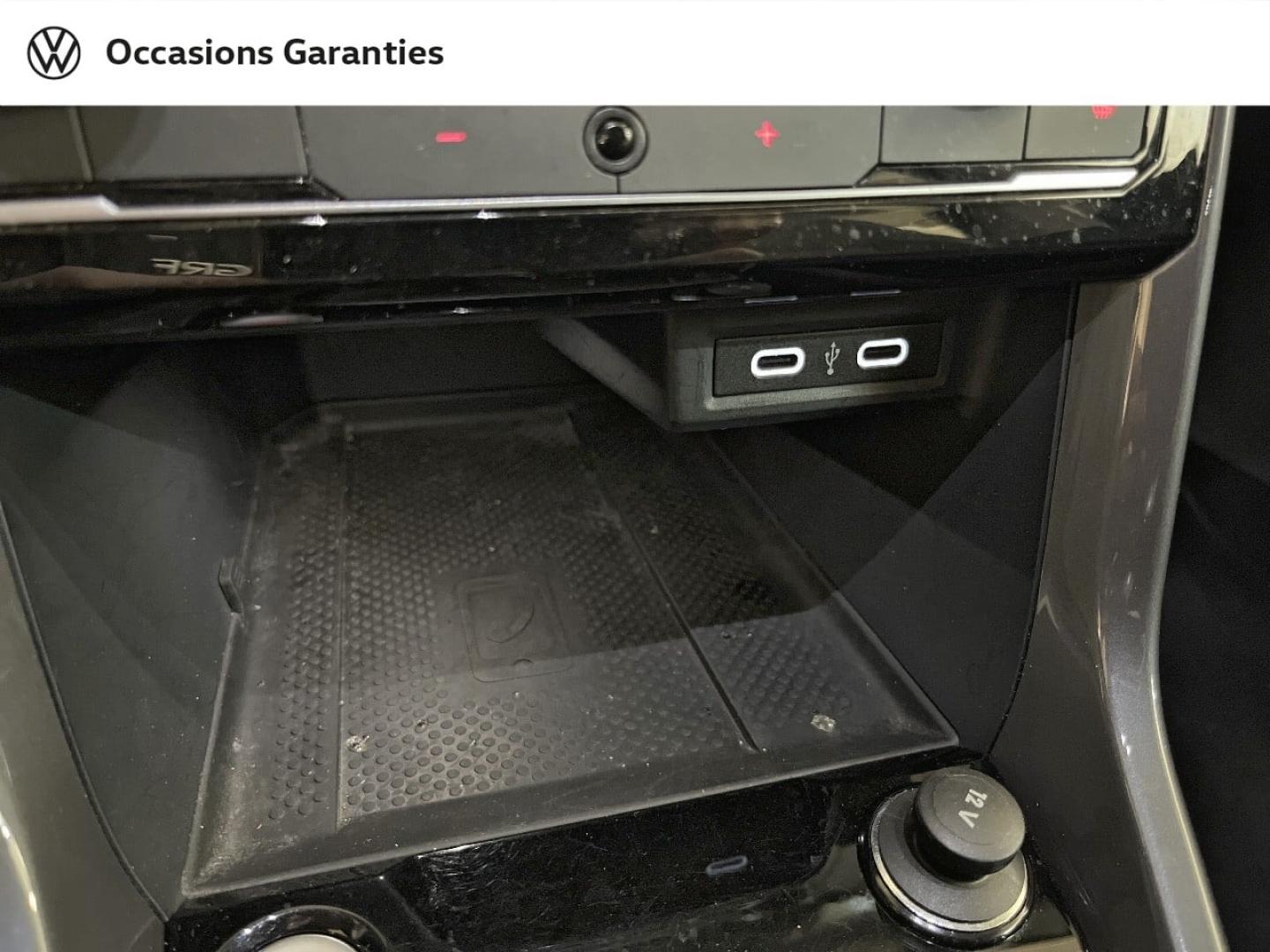 Voitures occasions VOLKSWAGEN T-CROSS Carat Paris