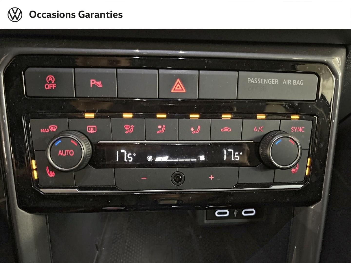Voitures occasions VOLKSWAGEN T-CROSS Carat Paris