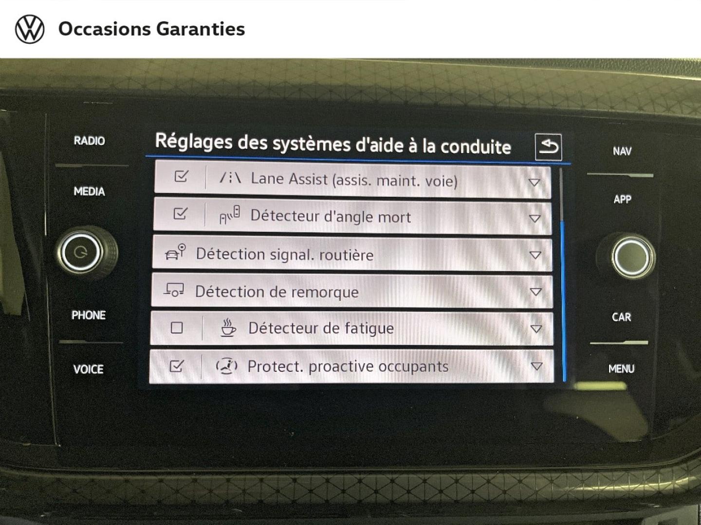 Voitures occasions VOLKSWAGEN T-CROSS Carat Paris